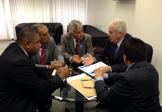 Prefeitura entrega projeto básico de maternidade