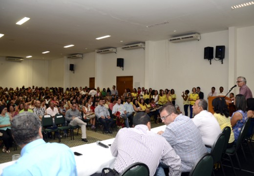 Abertura da Semana Pedagógica reúne centenas de docentes