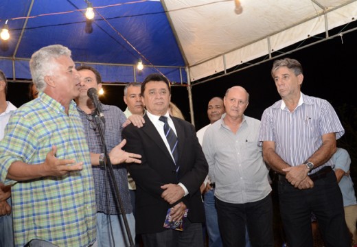 Inauguração da Rua José Batista Liro Sobrinho reúne moradores e familiares do homenageado
