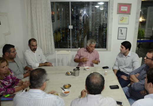 Prefeito se reúne com presidente da Desenbahia