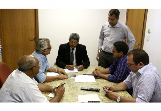 Prefeitura busca apoio para projetos rurais e Central de Abastecimento
