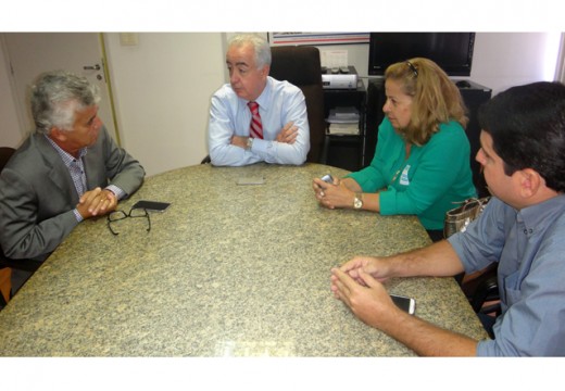 Prefeito apresenta solicitações na secretaria estadual de Infraestrutura