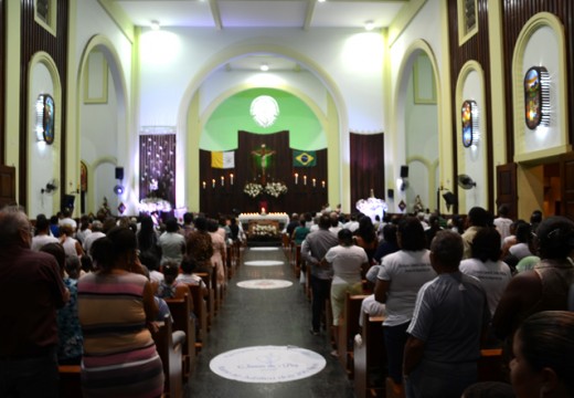 Prefeito e servidores participam da missa de Santo Antônio