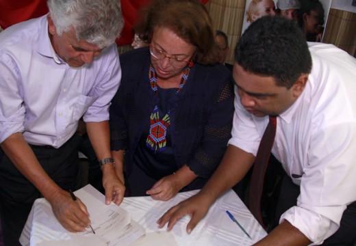Ministra, prefeito e secretária fortalecem os vínculos com o Conselho Tutelar