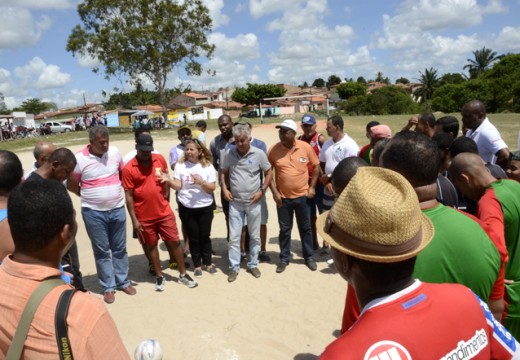 Prefeito abre campeonato da Liga São Mateus