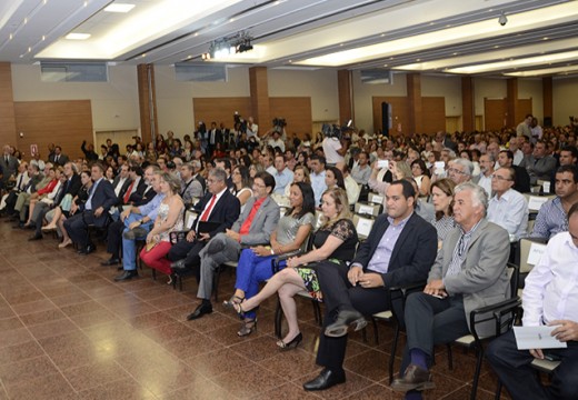 Alagoinhas assina termo de compromisso para Educação