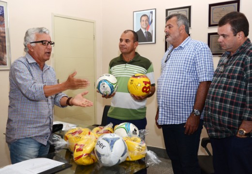 Campeonato amador de futebol recebe incentivo