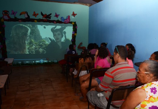 CINE CRAS promove cultura e debate sobre relações interpessoais