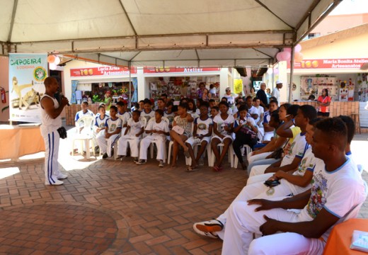 Encontro de Capoeira reúne esportistas de todo o estado