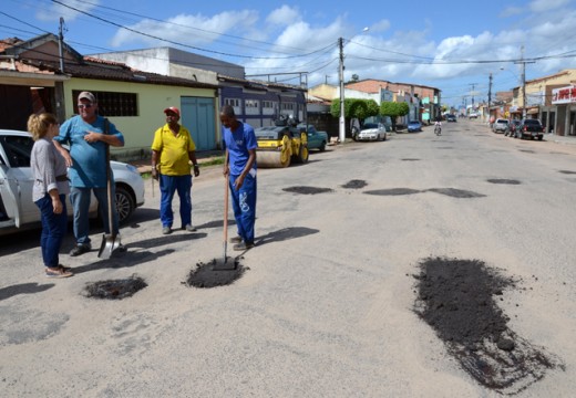SECIN executa operação tapa buraco