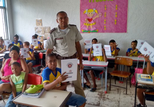 Escolas municipais iniciam atividades do Proerd