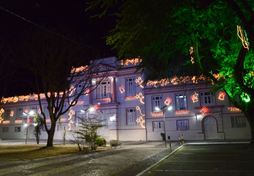 Alagoinhas acende as luzes natalinas