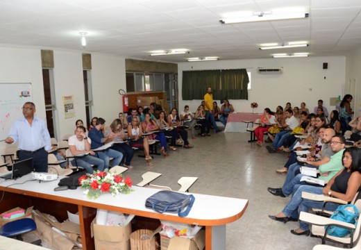 Profissionais da atenção básica participam de curso de Hanseníase