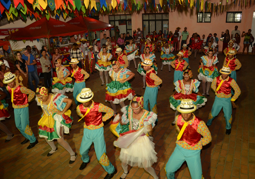 São João nos distritos reúne cultura popular