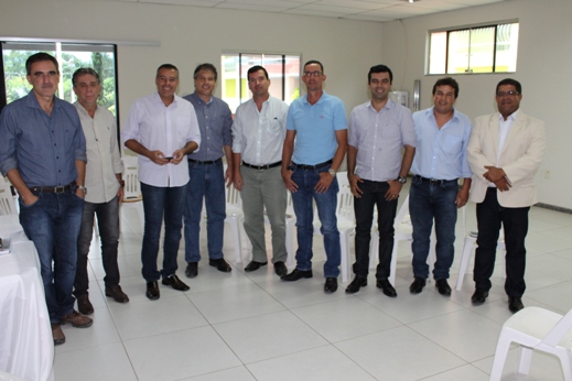 Consórcio apresenta projeto de duplicação da BR-101 ao prefeito Joaquim Neto