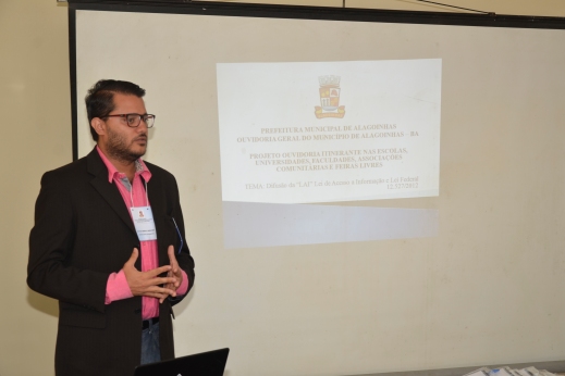 Ouvidoria apresenta plano de trabalho e treina agentes públicos