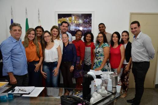 Prefeitura dá posse a 37 novos servidores para SEDUC, SEMAS e SESAU