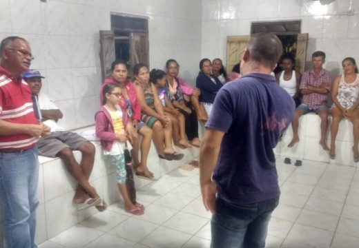 SEMAG apresenta projeto Produzir Coletivamente às famílias do Papagaio Dois