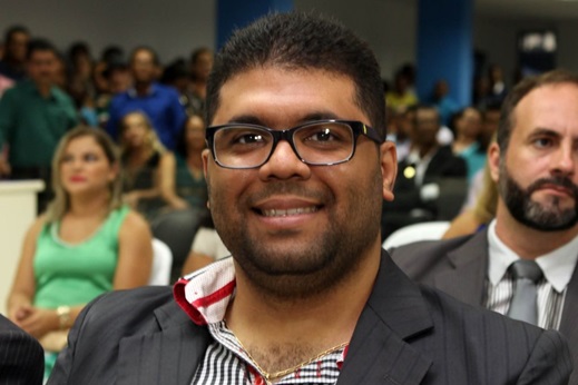 Secretário esclarece denúncia sobre unidade da Baixa da Santinha e anuncia concurso para agente de saúde