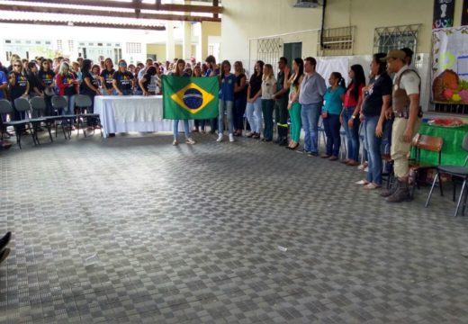 Órgãos da prefeitura oferecem oficinas e palestras no Projeto Social Magalhães em Ação