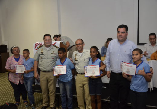 Mais de 500 alunos de escolas municipais de Alagoinhas concluem formação do PROERD