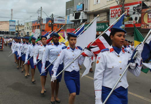 Desfile do Sete de Setembro mobiliza crianças, jovens e adultos em Alagoinhas