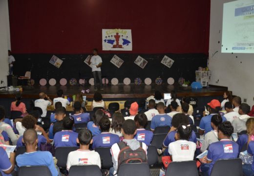 Prefeitura lança revista produzida por estudantes em parceria com o Ministério Público