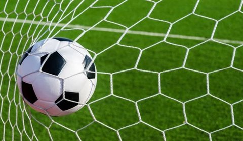 Torneio de futebol no Centro Social Urbano agita Dia das Crianças