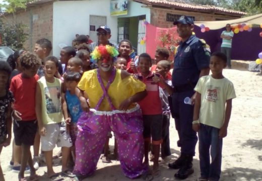 Guarda Municipal leva atividade de Dia das Crianças para comunidade do Mangalô