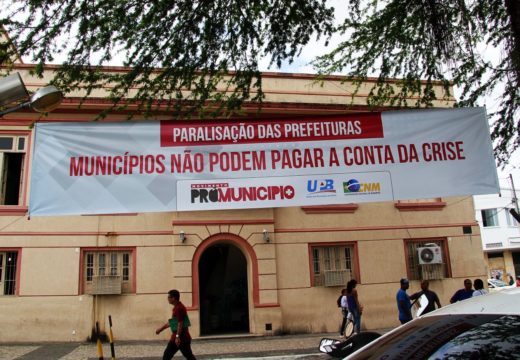 Prefeitura de Alagoinhas adere ao Movimento Pró-Município da UPB
