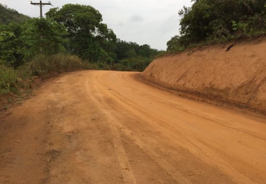 Prefeitura realiza recuperação de estradas vicinais na zona rural de Alagoinhas