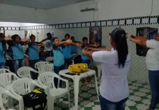 Prefeitura leva orientações sobre alimentação saudável para crianças com o Programa Saúde nas Escolas