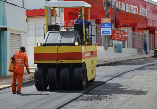 Obras a todo vapor: Prefeitura transforma mais de 20 trechos e recupera vias em Alagoinhas Velha