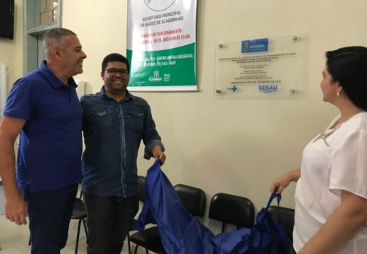 Prefeito reinaugura sede completamente reformada do Conselho Municipal de Saúde