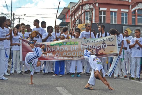 Alagoinhas realiza 1Âª Caminhada de Impacto âO Mundo da Capoeiraâ