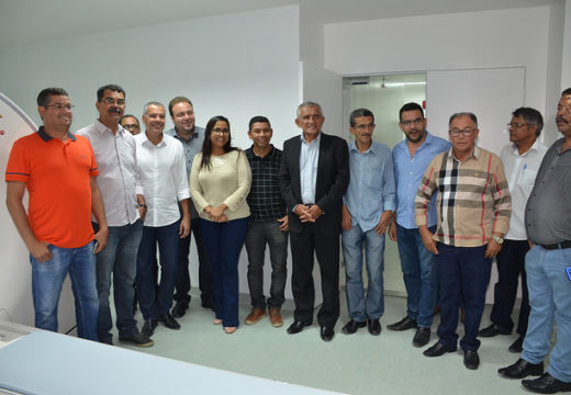 Joaquim Neto se reúne com prefeitos do Consórcio de Saúde e visita Policlínica Regional