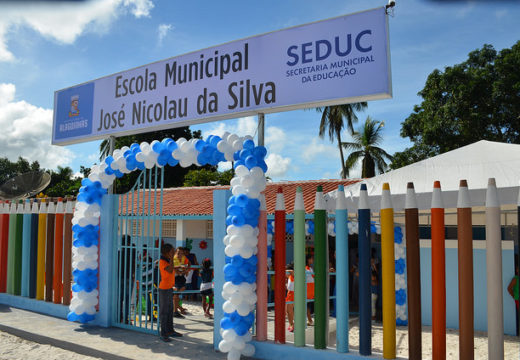 Prefeitura Municipal de Alagoinhas reinaugura mais uma unidade escolar totalmente revitalizada