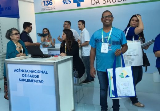 Secretário de Saúde participa de congresso nacional