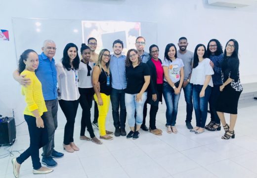 “Foco na carreira”: Prefeitura reúne servidores municipais, alunos do estágio de pós-graduação e membros do planejamento estratégico para um curso sobre relacionamento interpessoal