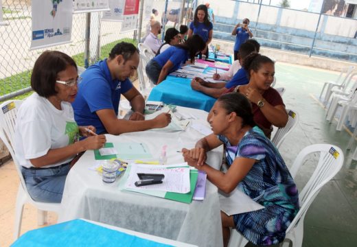 Semas e Sesau levam serviços a moradores do Brisas do Catu e Parque São Francisco