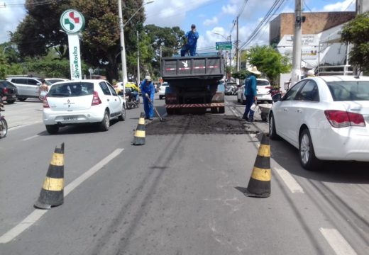 Operação Tapa-Buraco é intensificada no Centro