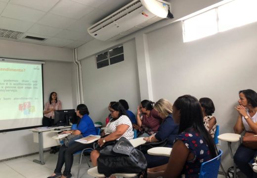 Servidores da Semas recebem curso de Qualidade no Atendimento