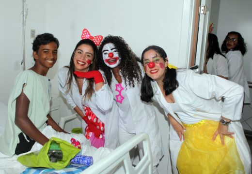 Vigilância da Alegria: equipe de saúde promove ação no Hospital Dantas Bião