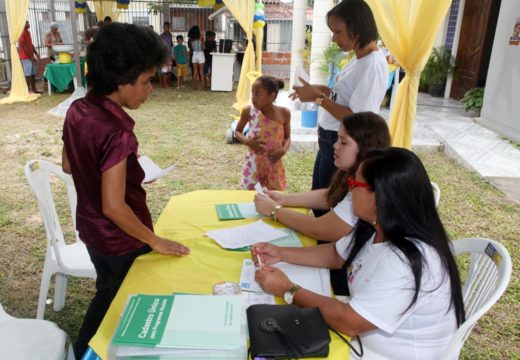 Ação comemorativa pelos 15 anos do Bolsa Família realizou cerca de 300 atendimentos gratuitos na Comunidade da Brasilinha