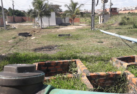 Fogo em vegetação afeta Sistema Cavada e abastecimento no Vale, Santa Terezinha e Pirinel