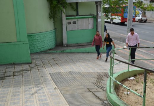Secretária de saúde reúne equipe técnica e visita Maternidade para discutir melhorias às parturientes