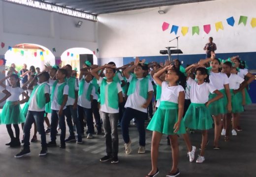 Arraiá da AABB: Associação Atlética do Banco do Brasil encerra semestre de atividades com comemoração junina e apresentações de alunos das escolas municipais