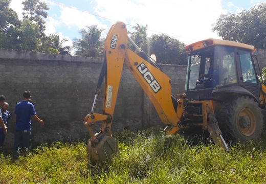 Atendendo ao anseio dos moradores, SAAE realiza extensão de rede de água na Calu
