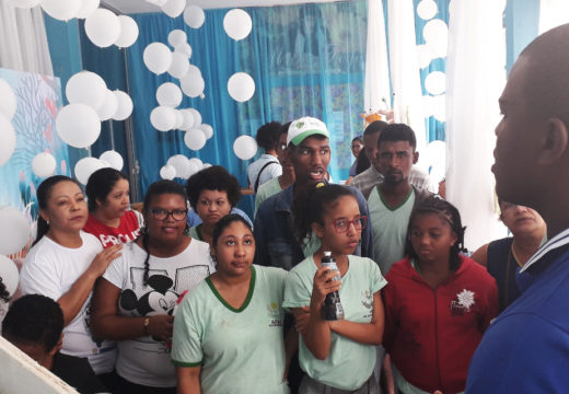 SAAE: Visitação da APAE e da Pastoral do Menor marca terceiro dia da exposição O Curioso Mundo da Água