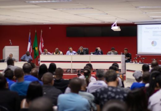 Prefeitura realiza primeira audiência para discutir edital de licitação do transporte coletivo